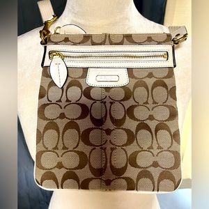 🇺🇸 Authentic Coach Crossbody Bag